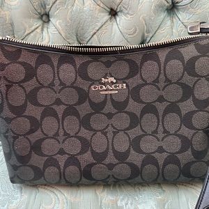 CLASSIC coach- small crossbody bag